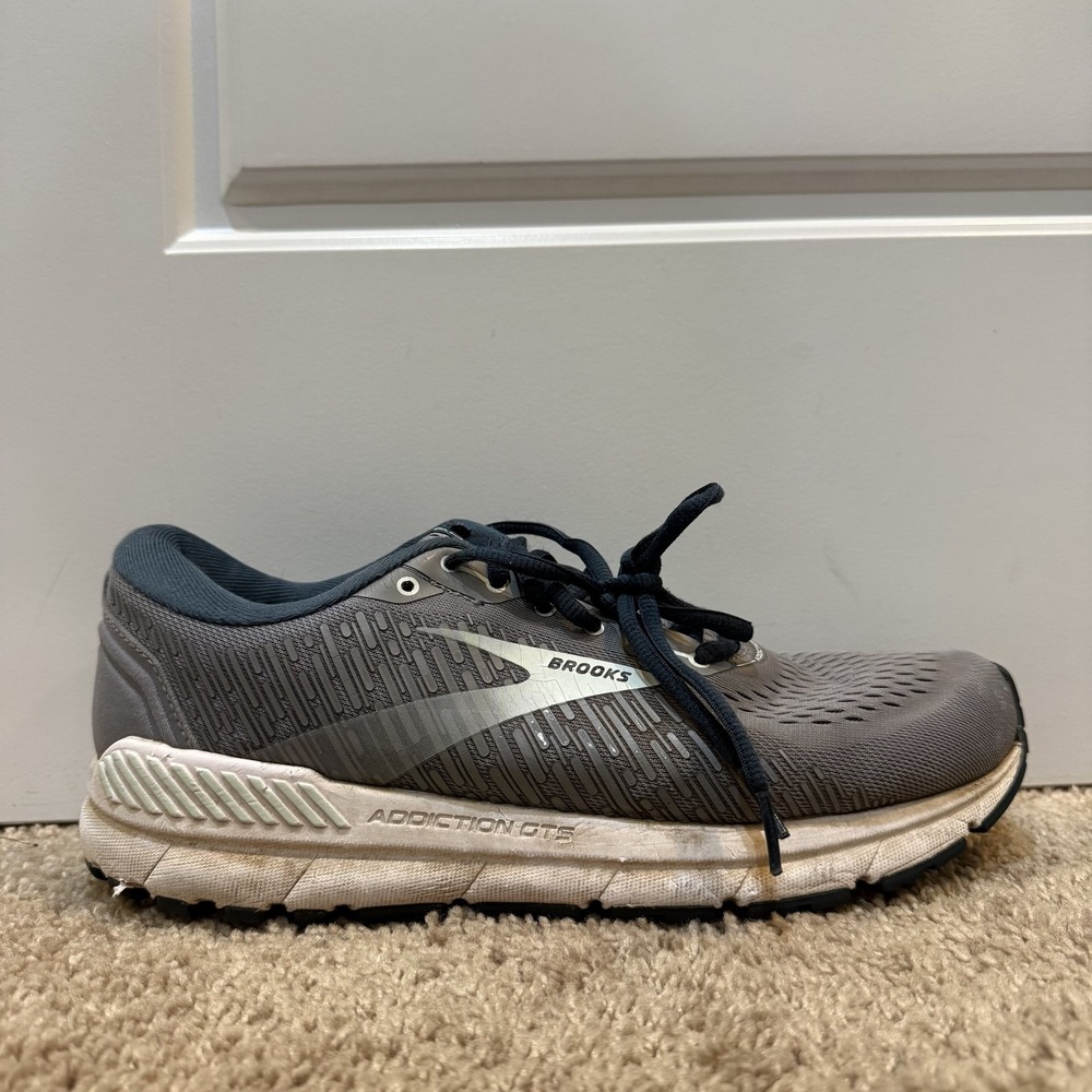 Brooks Addiction GTS 15 Shoes Womens Sz 10.5B Gray Running Sneakers 1203521B099